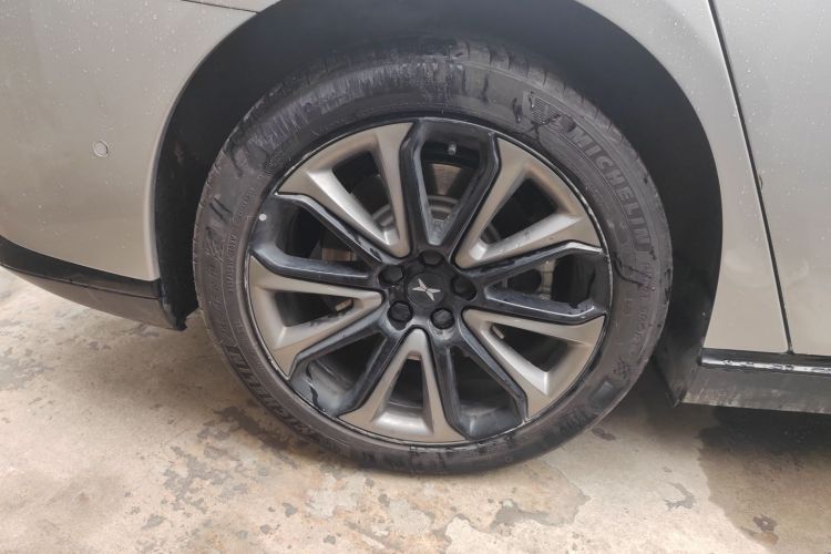 小鹏P7 2020款 670E车身外观6002