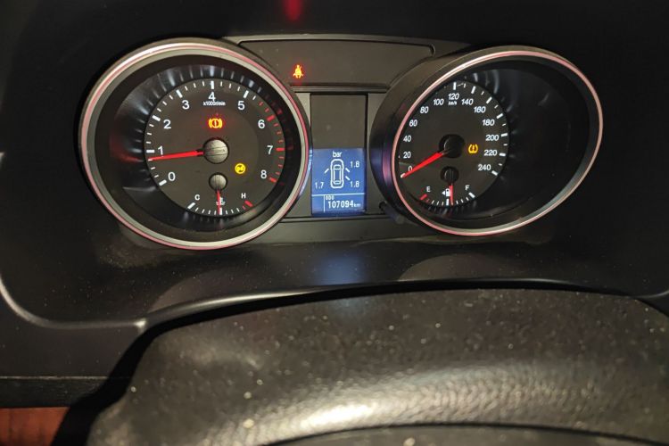 哈弗H6 2017款 红标 运动版 1.5T 手动两驱精英型中控内饰15