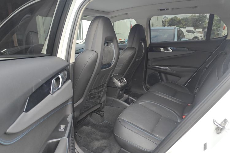 领克01 EM-P 2018款 1.5T PHEV 劲Pro 国V中控内饰7004