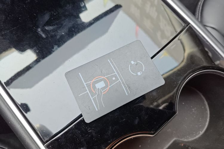 特斯拉 Model 3 2019款 标准续航后驱升级版中控内饰11