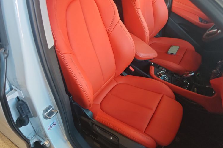 宝马X2 2023款 sDrive25i M运动曜夜版局部细节41