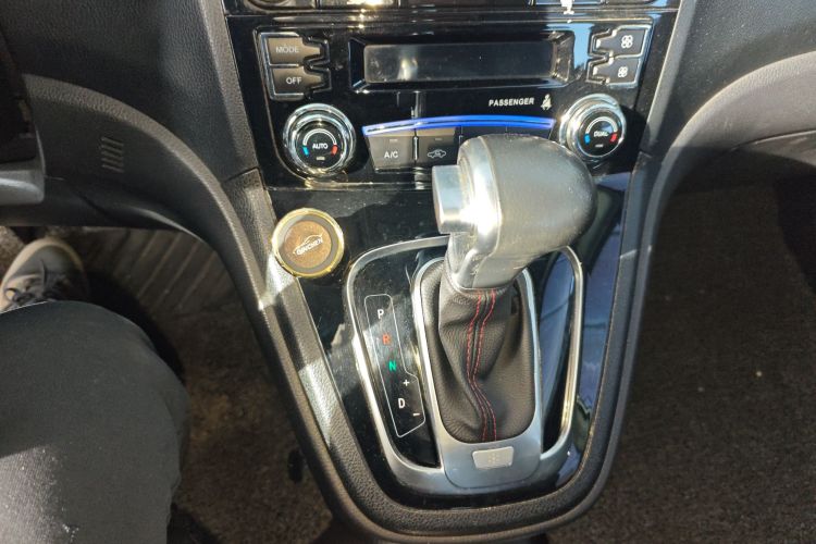 哈弗H6 2016款 升级版 1.5T 自动两驱精英型中控内饰18