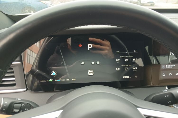 理想汽车 理想ONE 2021款 增程6座版中控内饰14