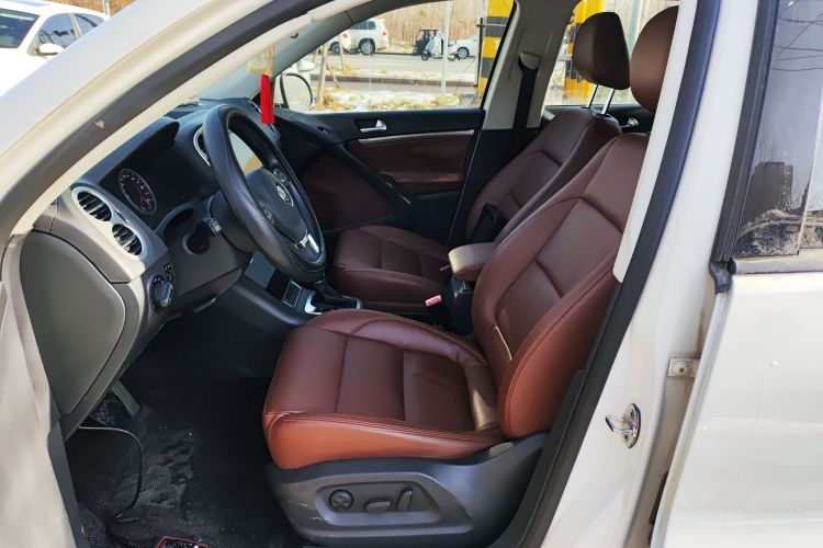 大众 途观 2015款 1.8TSI 自动两驱舒适版中控内饰19