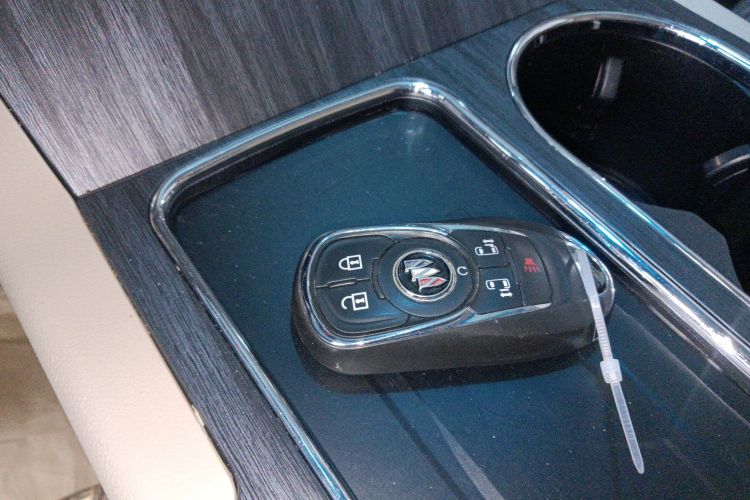 别克GL8 2022款 ES陆尊 653T 尊享型中控内饰11