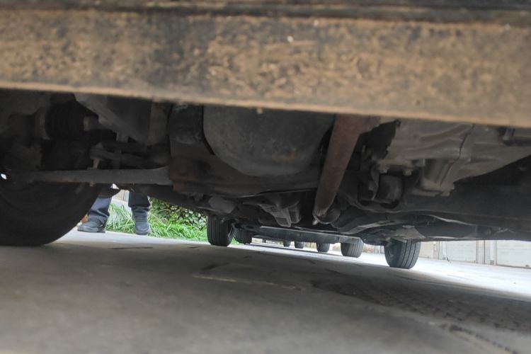 比亚迪F0 2015款 1.0L AMT 铉酷型局部细节9008