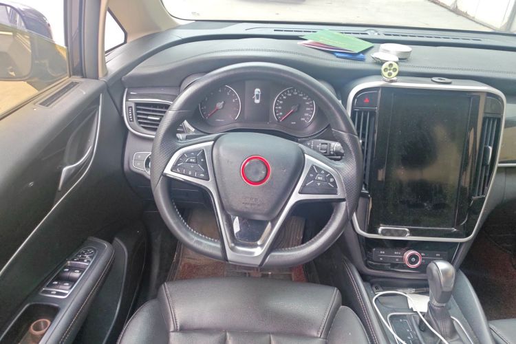 比亚迪 宋MAX 2018款 1.5T 自动智联精英型 6座局部细节13