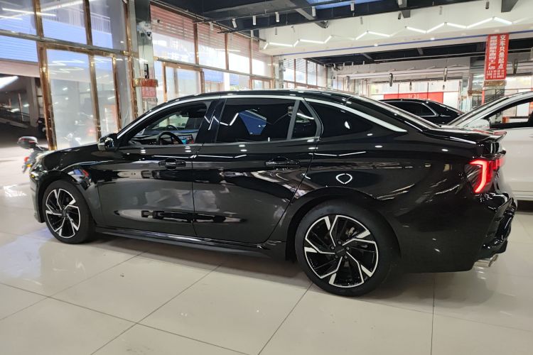 领克03 2023款 1.5TD DCT劲Pro车身外观4