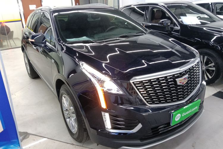 凯迪拉克XT5 2022款 2.0T 两驱豪华型车身外观3