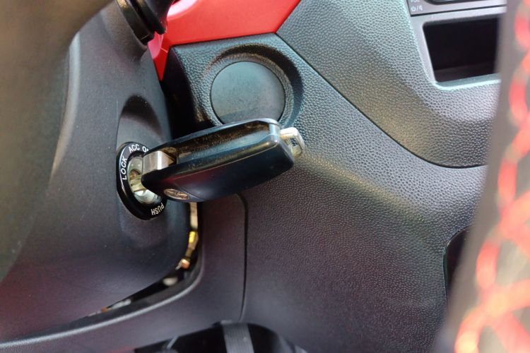 江汽集团 瑞风S2 2015款 1.5L CVT豪华型中控内饰7001