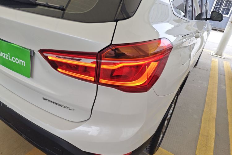 宝马X1 2019款 sDrive20Li 领先型车身外观9