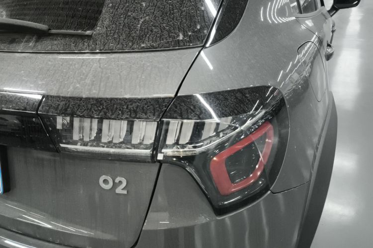 领克02 2019款 1.5T DCT两驱耀Pro版 国VI车身外观9