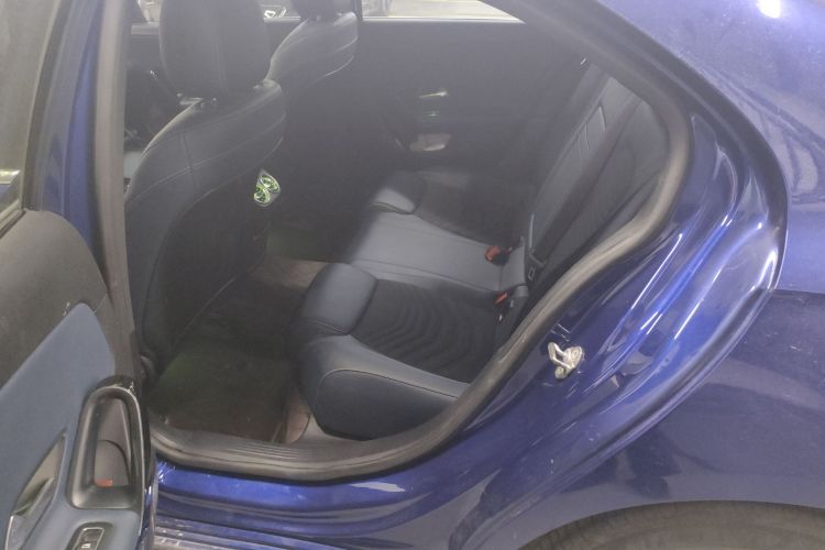 奔驰A级 2020款 A 180 L中控内饰21