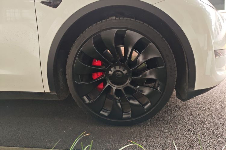 特斯拉 Model Y 2024款 Performance高性能版车身外观6002