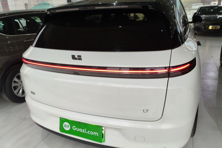 理想汽车 理想L7 2023款 Air车身外观6