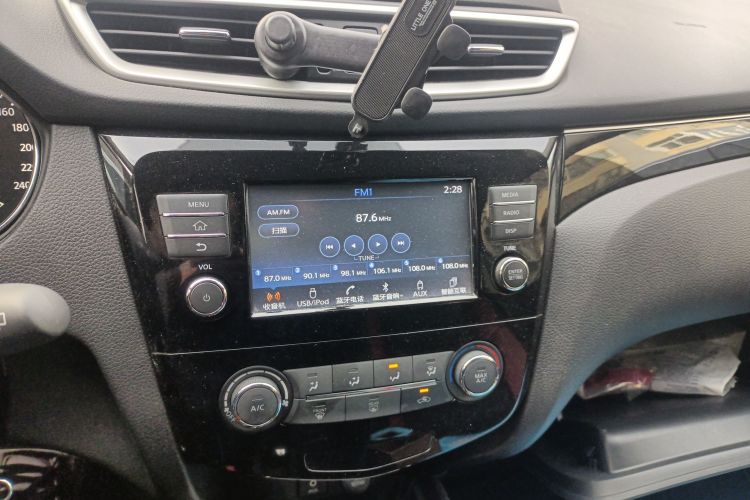 日产 逍客 2017款 2.0L CVT智享版 国V中控内饰16