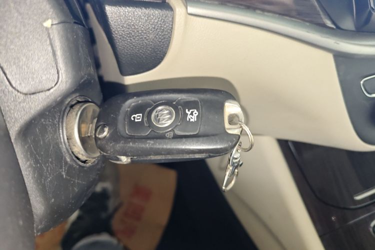 别克 威朗 2019款 三厢 15S 自动进取型中控内饰11