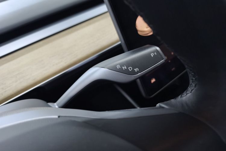 特斯拉 Model 3 2020款 改款 标准续航后驱升级版中控内饰18