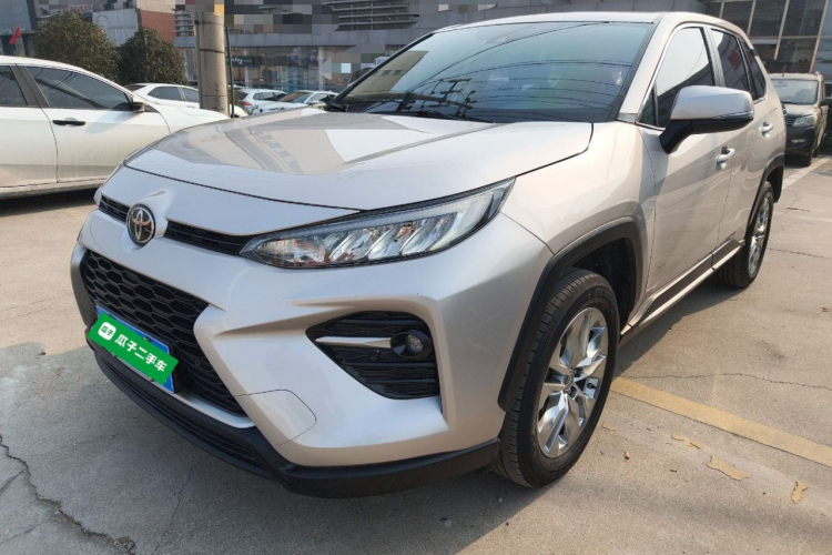 丰田 威兰达 2020款 2.0L CVT两驱豪华版车身外观4