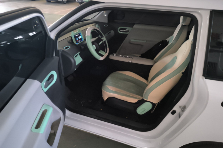 长安启源 长安Lumin 2025款 205km 香沁款中控内饰20