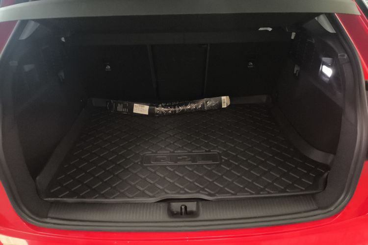 奥迪Q2L 2018款 35 TFSI 上市专享版 国VI机舱底盘23