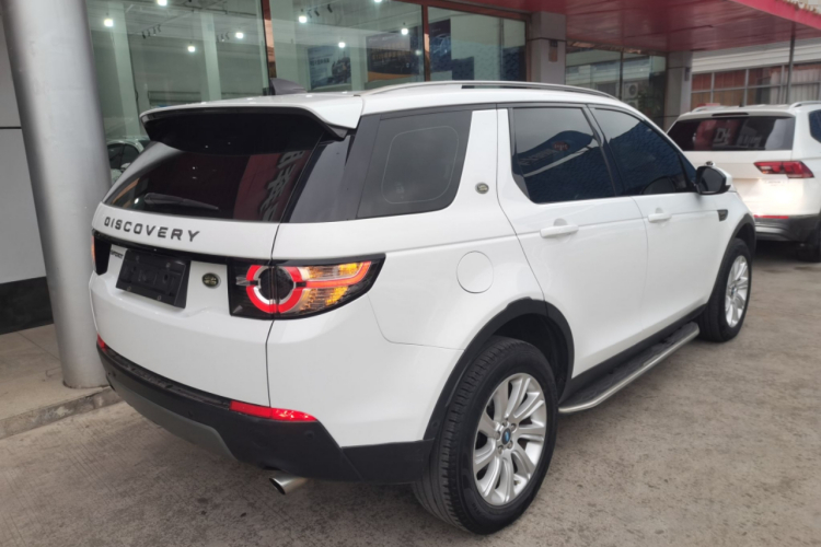 路虎 发现神行 2018款 240PS SE版车身外观7