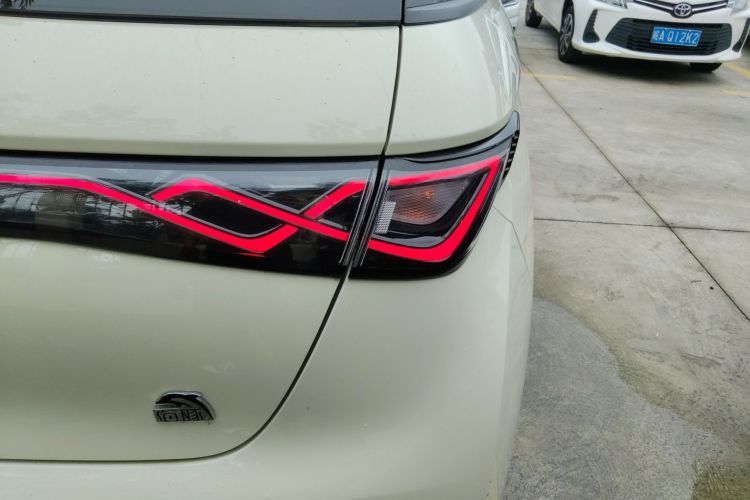 比亚迪 海豚 2023款 420km 时尚版车身外观6006