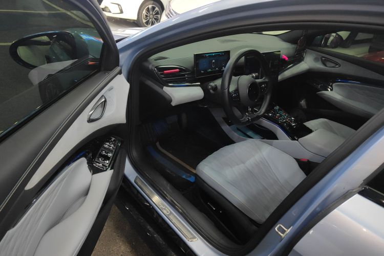 比亚迪 海豹 2022款 550km 标准续航后驱版尊贵型中控内饰20