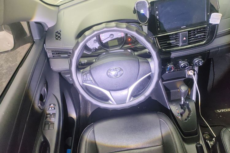 丰田 威驰 2021款 1.5L CVT创行版中控内饰13