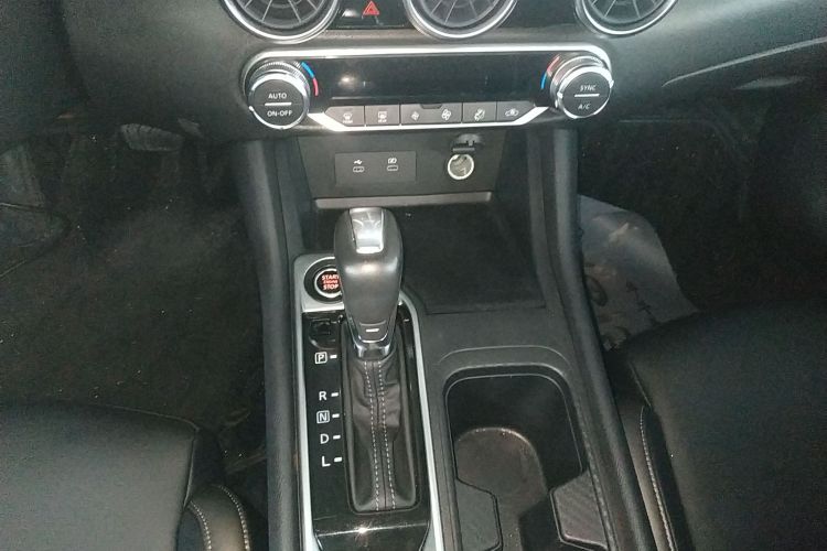 日产 轩逸 2023款 1.6L CVT智驾版中控内饰18