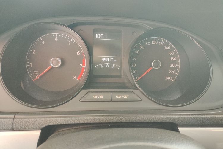 大众 朗逸 2017款 1.6L 手动风尚版中控内饰14