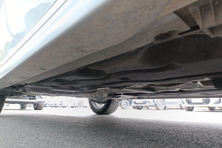 宝马X1 2024款 sDrive25Li M运动套装机舱底盘29