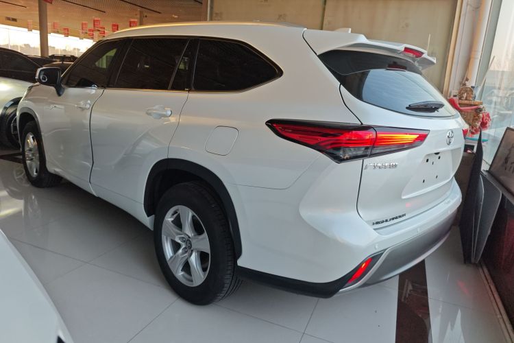 丰田 汉兰达 2024款 2.5L智能电混双擎两驱精英版 5座车身外观4