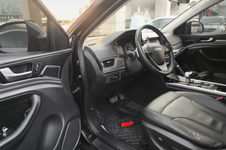 哈弗H6 2019款 运动版 1.5T 自动两驱精英型 国VI中控内饰20