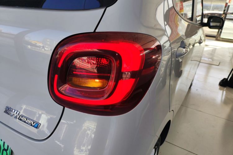 五菱汽车 宏光MINIEV 2025款 四门版 进阶款车身外观6006