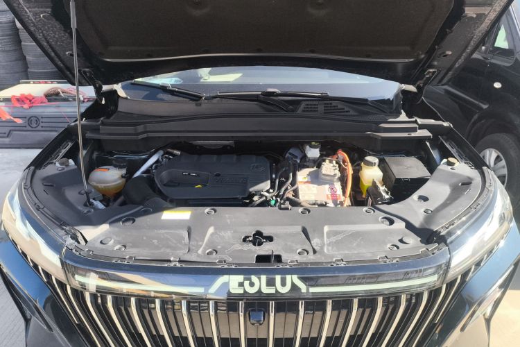 东风风神 皓极 2022款 马赫双擎 1.5T MHD 敢梦版机舱底盘24