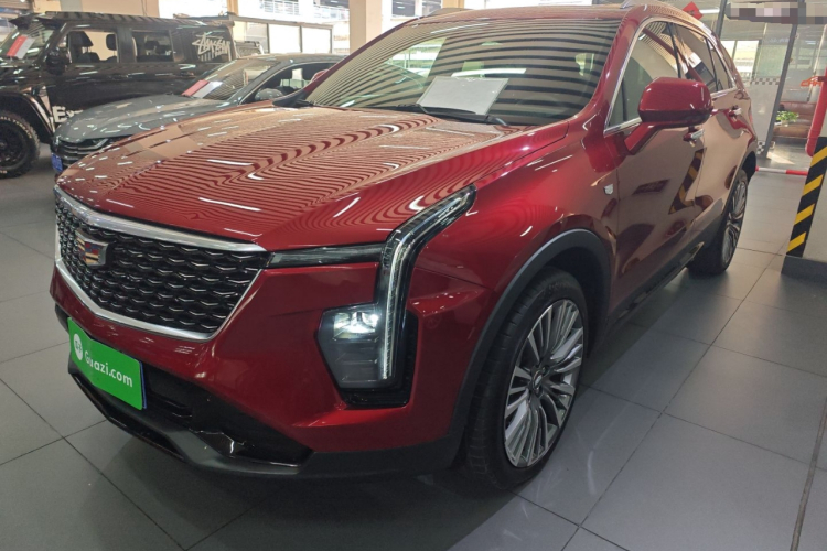 凯迪拉克XT4 2024款 28T 两驱尊贵型车身外观1