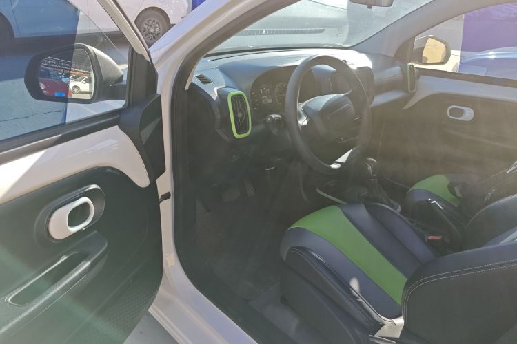 荣威 科莱威CLEVER 2021款 302km全能版中控内饰7003