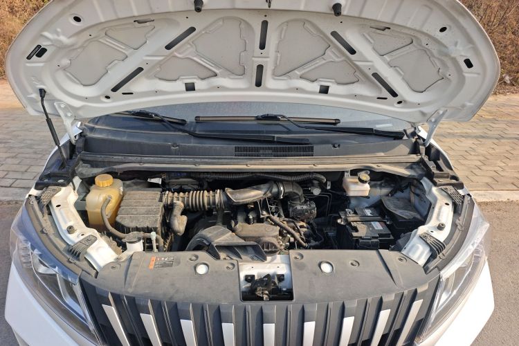 BAW北汽制造 锐胜王牌M7 2023款 1.6L 标轴创富型 7座机舱底盘24