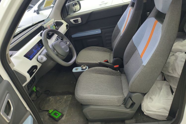 吉利银河 2024款 熊猫mini 200km 耐力熊中控内饰19