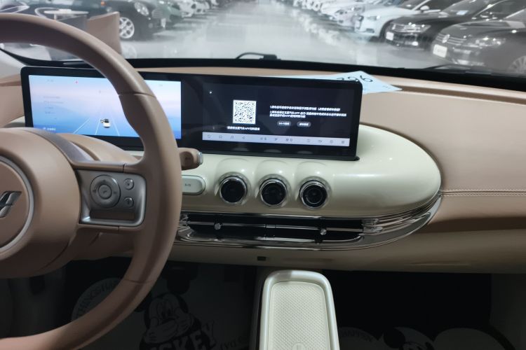 五菱汽车 五菱缤果 2025款 333km 灵犀互联款中控内饰16