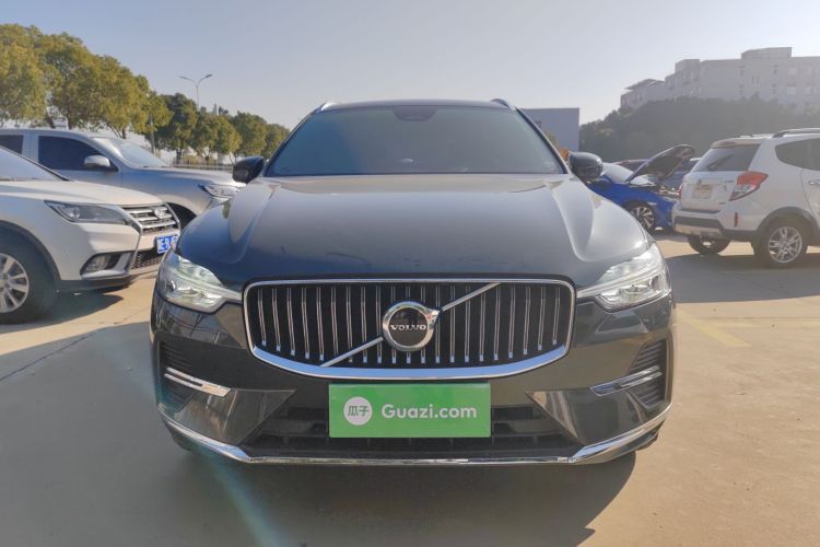 沃尔沃XC60 2022款 B5 四驱智逸豪华版车身外观2