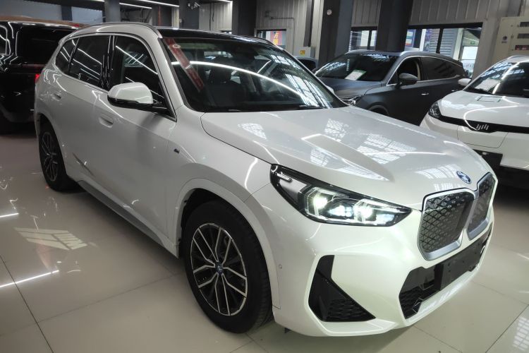 宝马iX1 2023款 eDrive25L M运动套装车身外观6002