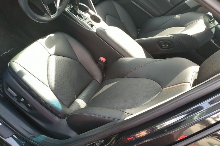 丰田 凯美瑞 2021款 双擎 2.5HG 豪华版中控内饰19