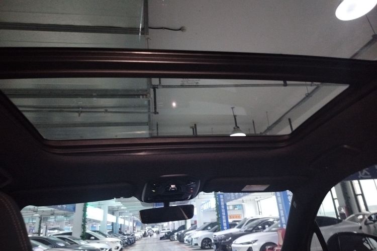 领克06 2023款 Remix 1.5T 劲Pro中控内饰22