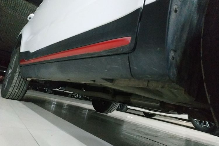 吉利汽车 博越 2021款 1.8TD DCT两驱亚运舒适版机舱底盘29