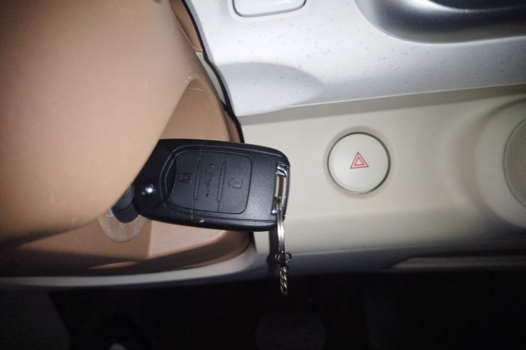 五菱汽车 宏光MINIEV 2024款 第三代 215km 青春版中控内饰11