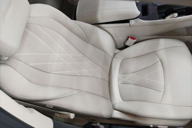 别克 君越 2022款 Avenir艾维亚 先享型局部细节41