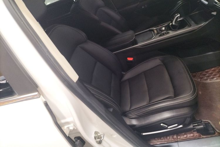 吉利汽车 豪越 2020款 1.8TD DCT旗舰型 5座局部细节41