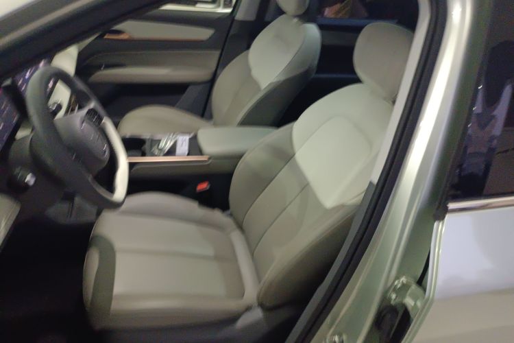 奔腾 悦意03 2025款 565km 臻享版中控内饰19